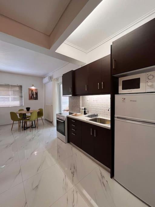 Carlito'S Apartment 2 Next To Metro Station Αθήνα Εξωτερικό φωτογραφία